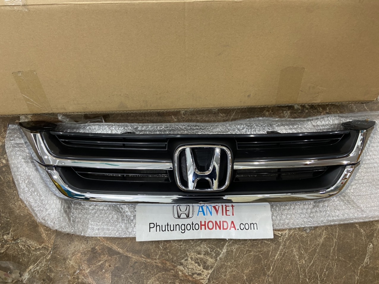 Mặt ca lăng xe Honda CRV 2010-2011